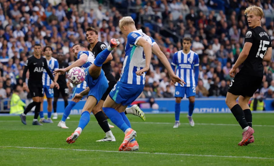 Sai lầm phản lưới, Brighton đánh rơi chiến thắng trước Tottenham- Ảnh 2.