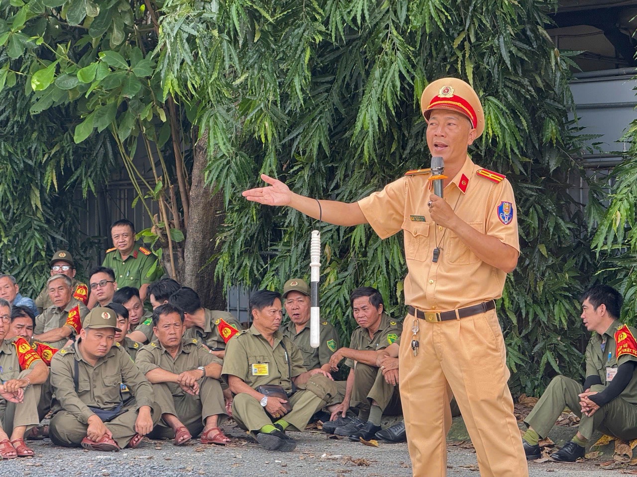 TP.HCM: Tập huấn cho công an cấp xã để chống ùn tắc và xử lý vi phạm giao thông- Ảnh 1. TP.HCM: Tập huấn cho công an cấp xã để chống ùn tắc và xử lý vi phạm giao thông- Ảnh 1.