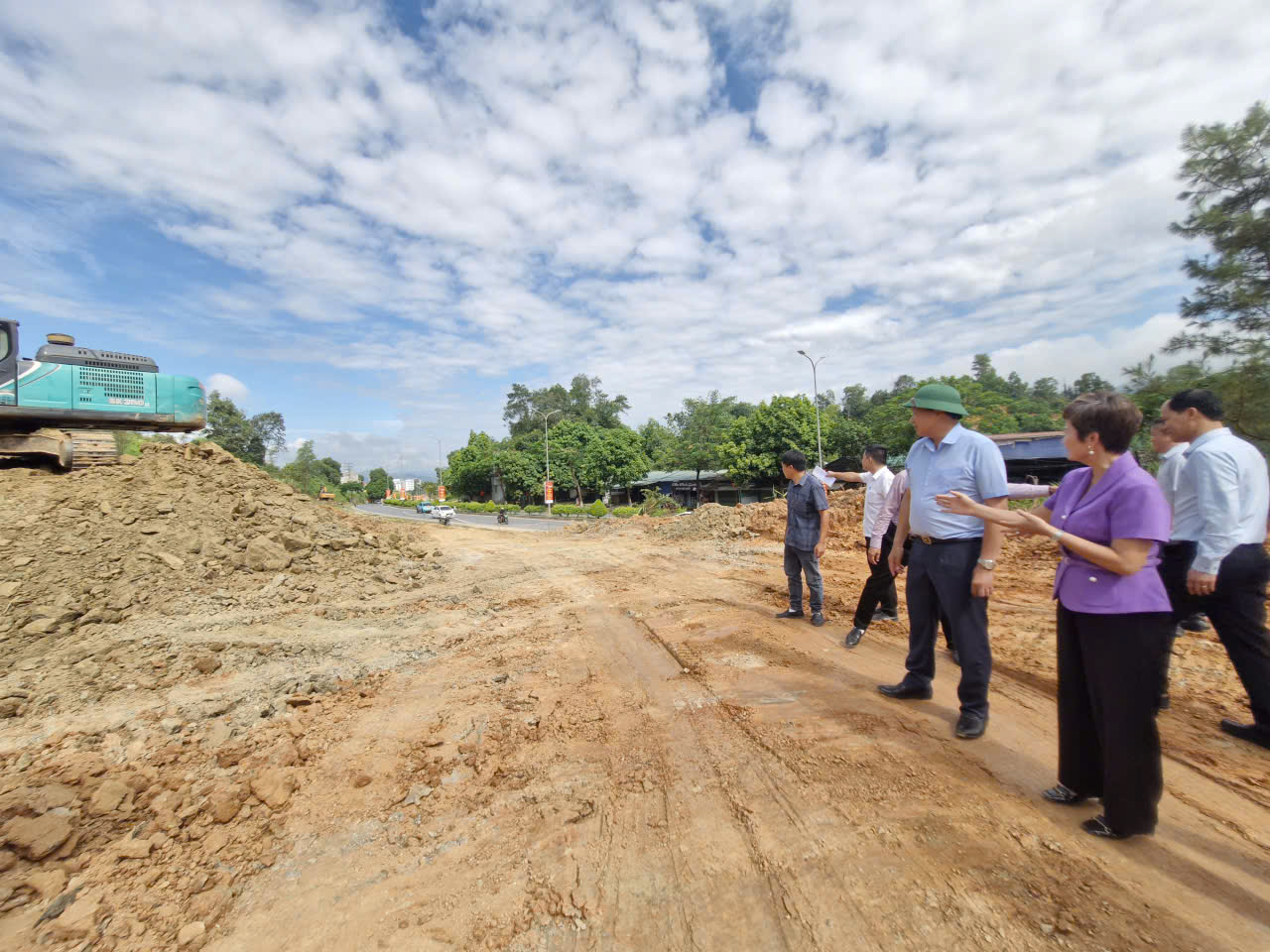 Thay đổi biện pháp thi công, đưa tuyến tránh TP Cao Bằng về đích trong năm 2025- Ảnh 12. Thay đổi biện pháp thi công, đưa tuyến tránh TP Cao Bằng về đích trong năm 2025- Ảnh 12.