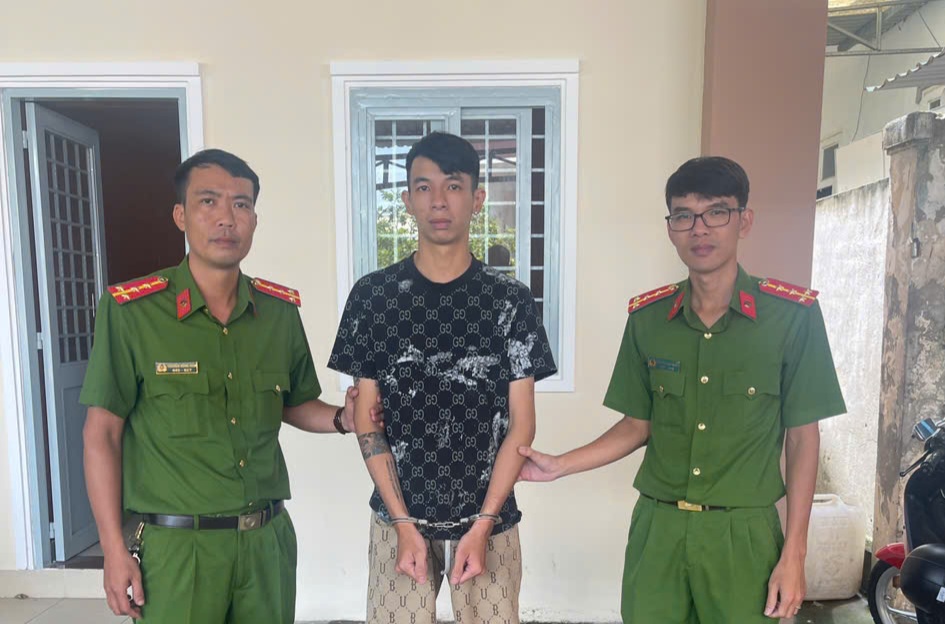 Bắt giữ thanh niên cướp xe ôm, đâm trọng thương tài xế ở Cần Thơ- Ảnh 1.