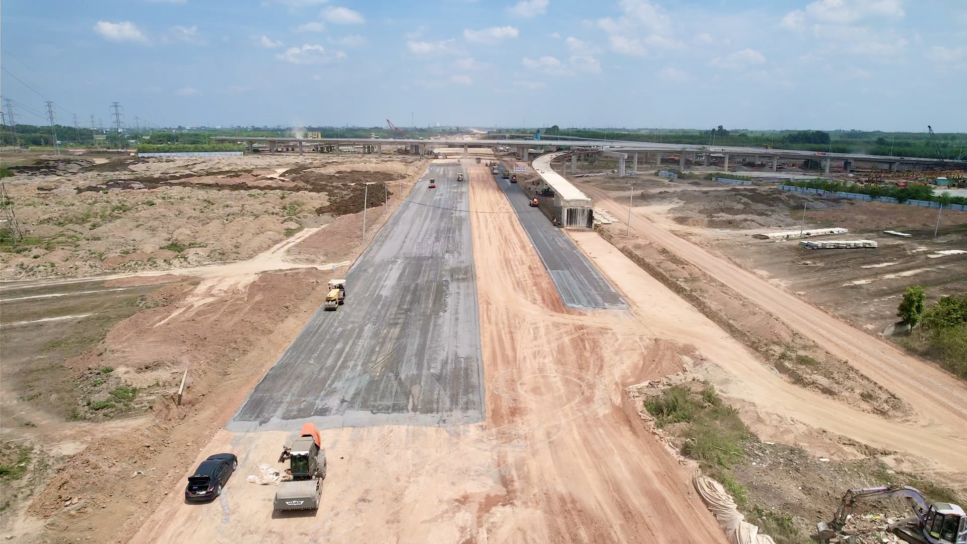 Đẩy nhanh phần cầu tuyến huyết mạch nối sân bay Long Thành, cảnh báo nhà thầu chậm- Ảnh 3. Đẩy nhanh phần cầu tuyến huyết mạch nối sân bay Long Thành, cảnh báo nhà thầu chậm- Ảnh 3.