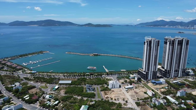 Phó Thủ tướng Nguyễn Hòa Bình chỉ đạo xử lý hàng loạt dự án sai phạm, tồn đọng ở Khánh Hòa- Ảnh 1. Phó Thủ tướng Nguyễn Hòa Bình chỉ đạo xử lý hàng loạt dự án sai phạm, tồn đọng ở Khánh Hòa- Ảnh 1.