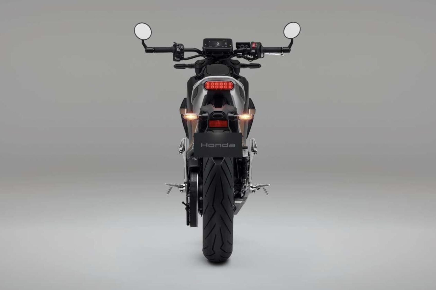 Mô tô điện đầu tiên của Honda ra mắt tại châu Âu- Ảnh 3.