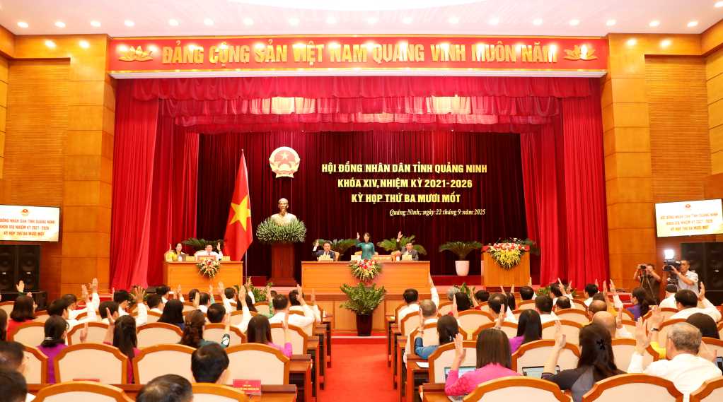 Ông Bùi Văn Khắng làm Chủ tịch UBND tỉnh Quảng Ninh nhiệm kỳ 2021-2026- Ảnh 1. Ông Bùi Văn Khắng làm Chủ tịch UBND tỉnh Quảng Ninh nhiệm kỳ 2021-2026- Ảnh 1.