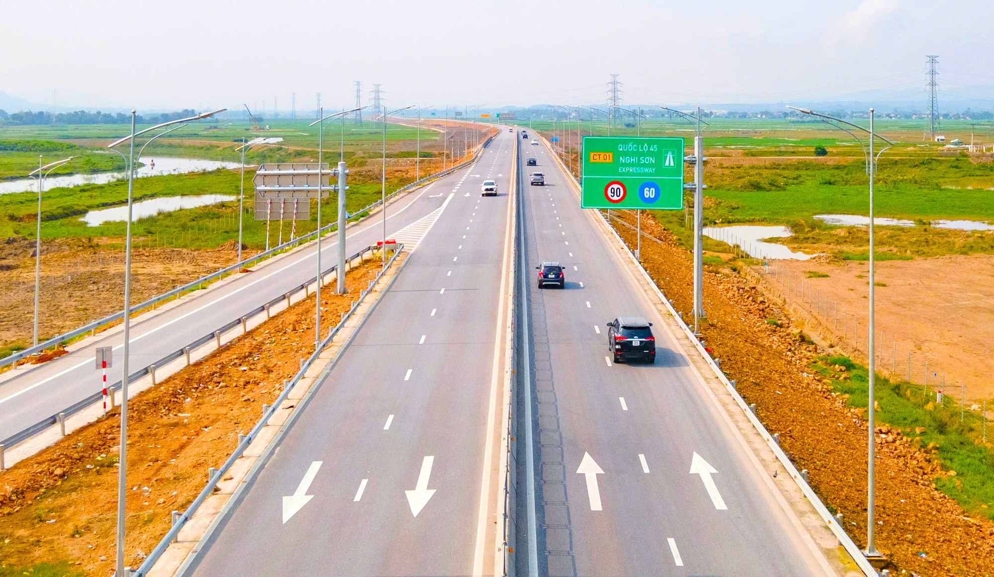 Thống nhất lý trình liên tục tuyến cao tốc Bắc - Nam phía Đông- Ảnh 1.