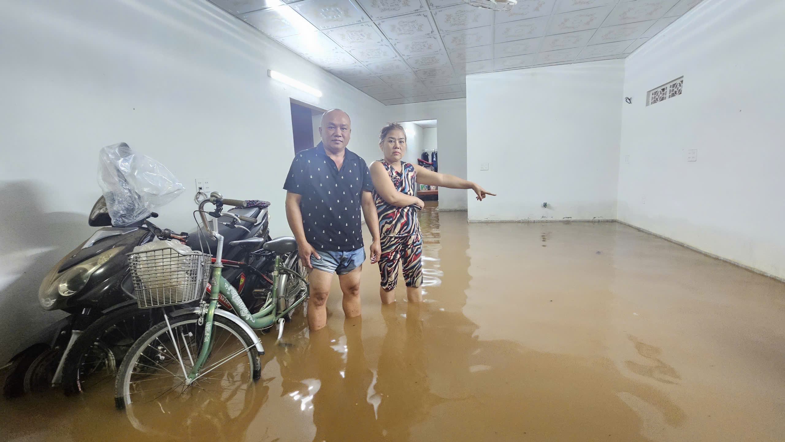 Gia Lai tìm cách gỡ nút "thắt cổ chai" hễ mưa là ngập tại trung tâm Pleiku- Ảnh 1.