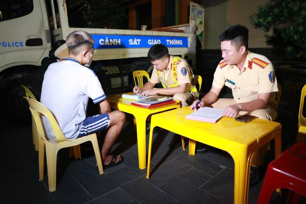 Hà Tĩnh: Lá chắn an toàn giao thông từ cơ sở- Ảnh 3. Hà Tĩnh: Lá chắn an toàn giao thông từ cơ sở- Ảnh 3.