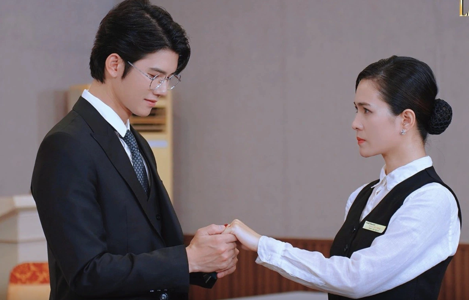 Phim tổng tài: Kịch bản phi lý vẫn ngập tràn nền tảng mạng xã hội tại Việt Nam- Ảnh 5.