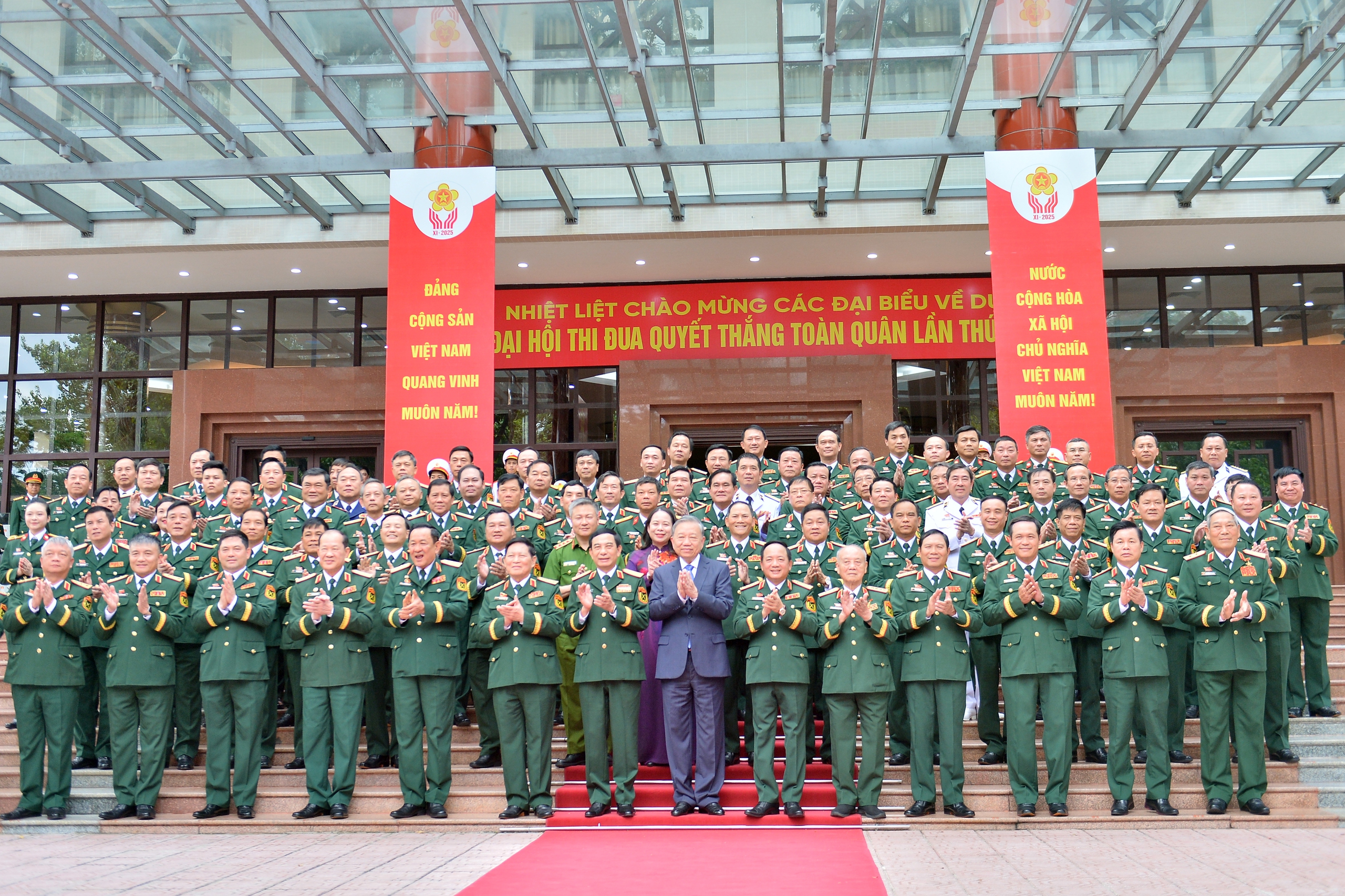 Tổng Bí thư Tô Lâm dự Đại hội Thi đua quyết thắng toàn quân lần thứ XI- Ảnh 9.