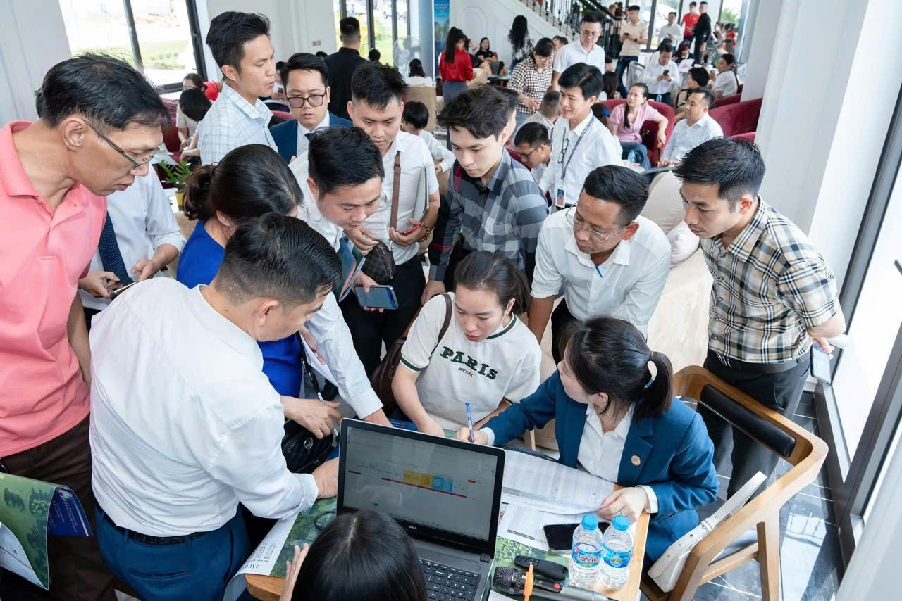 Nhà đầu tư, sàn môi giới bất động sản miền Bắc “Nam tiến”: Cơ hội nhiều, thách thức lớn- Ảnh 2.