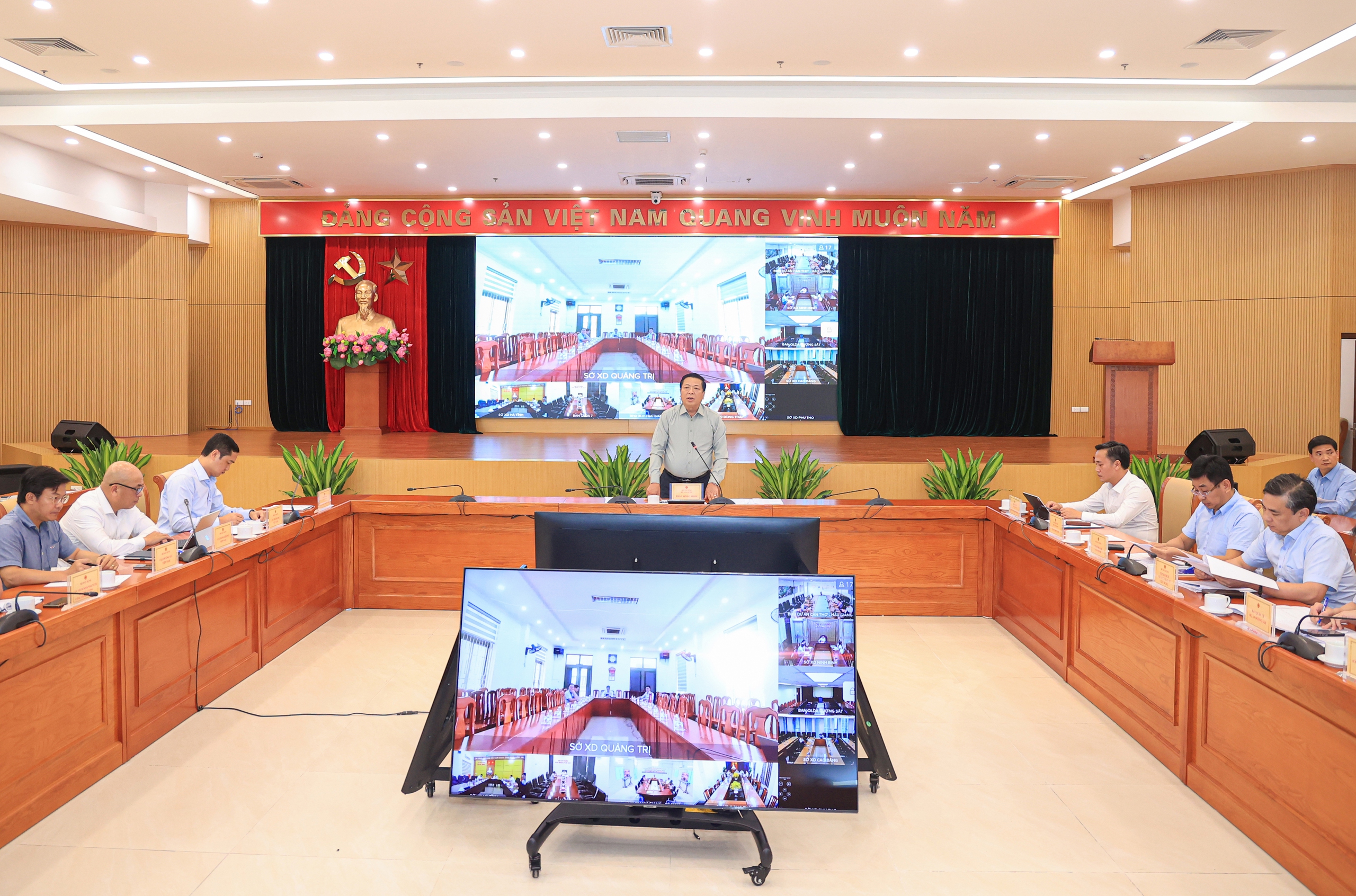 Hoàn thành cầu vượt nút giao bổ sung trên cao tốc Phan Thiết - Dầu Giây trước 31/1/2026- Ảnh 1.