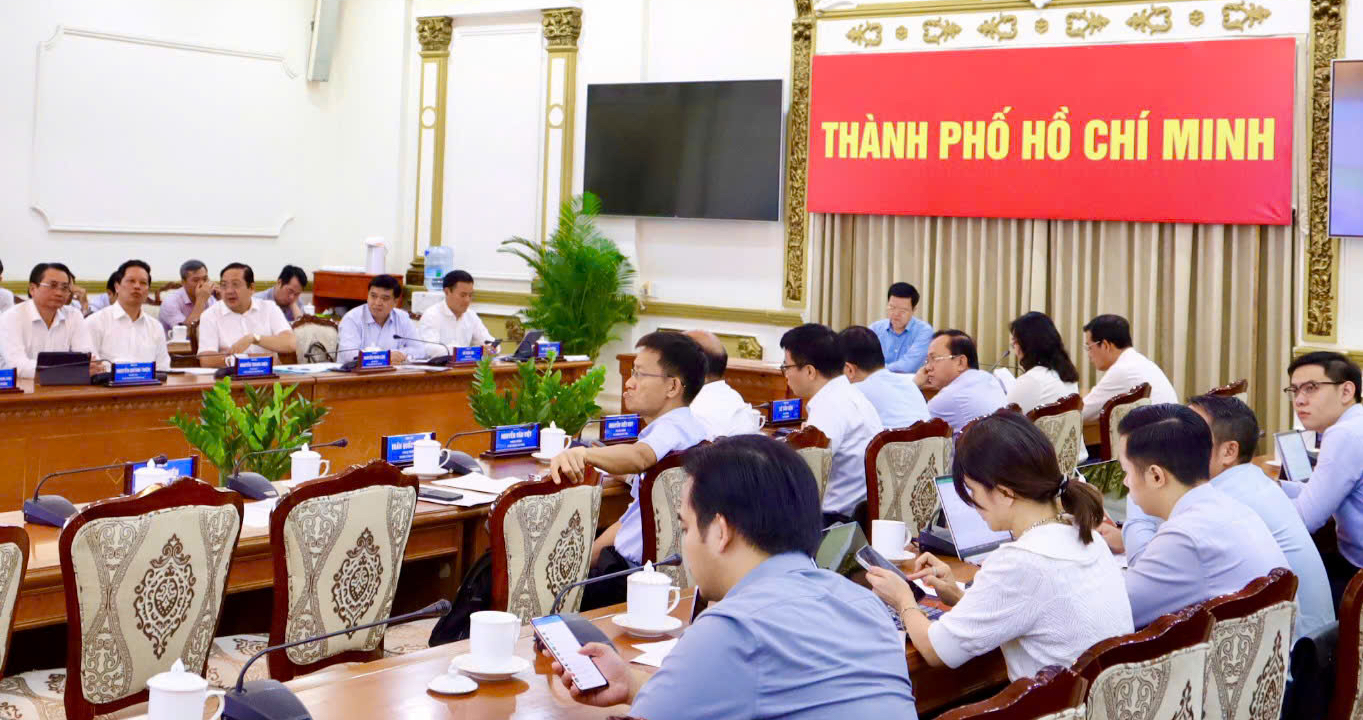 Phó Thủ tướng Mai Văn Chính: Làm 3 ca 4 kíp, thi đua 100 ngày đêm hoàn thành Vành đai 3- Ảnh 2.