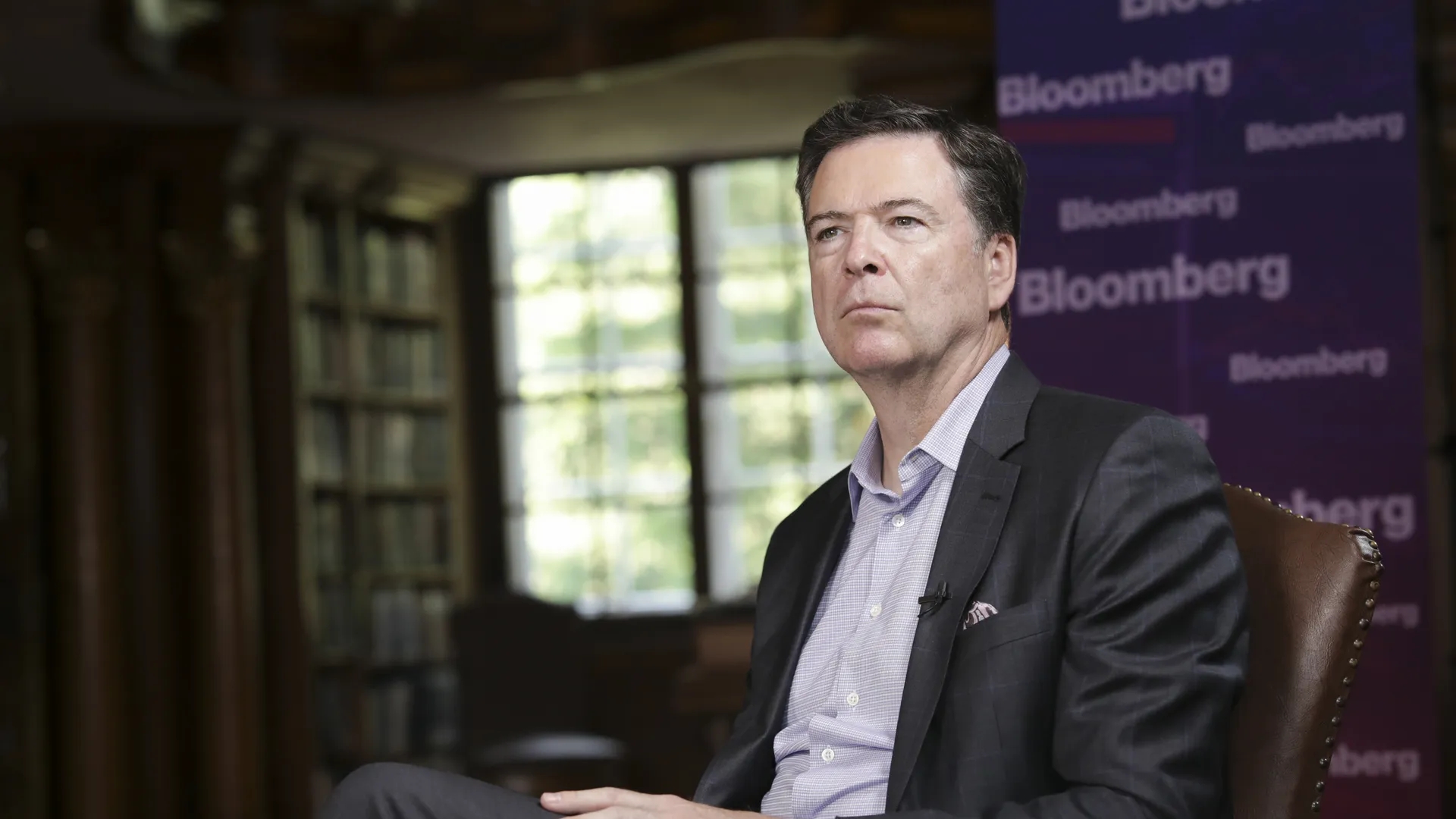 Cựu Giám đốc FBI James Comey bị truy tố- Ảnh 1.