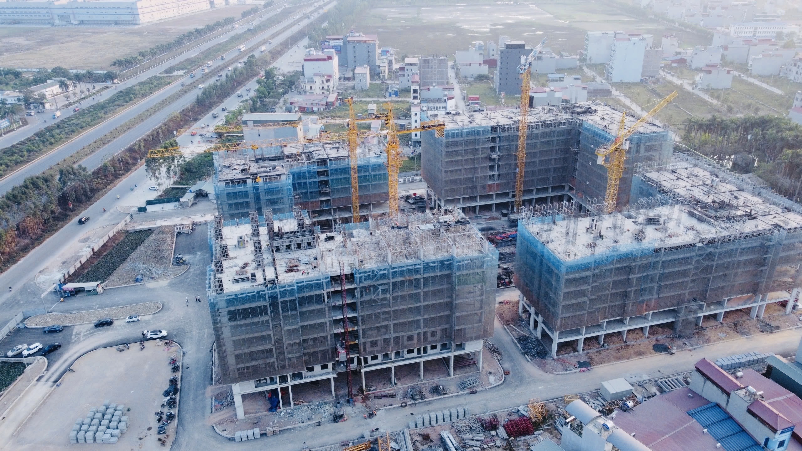 Sửa đổi Luật Xây dựng: Tháo gỡ bất bình đẳng, ngăn chặn rủi ro cho nhà thầu- Ảnh 3.