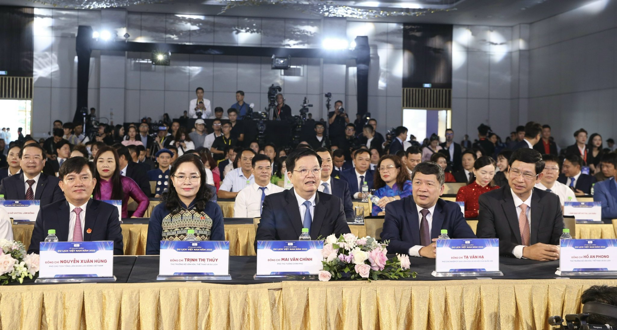 113 doanh nghiệp, đơn vị được vinh danh tại Lễ trao Giải thưởng Du lịch Việt Nam 2025- Ảnh 2.