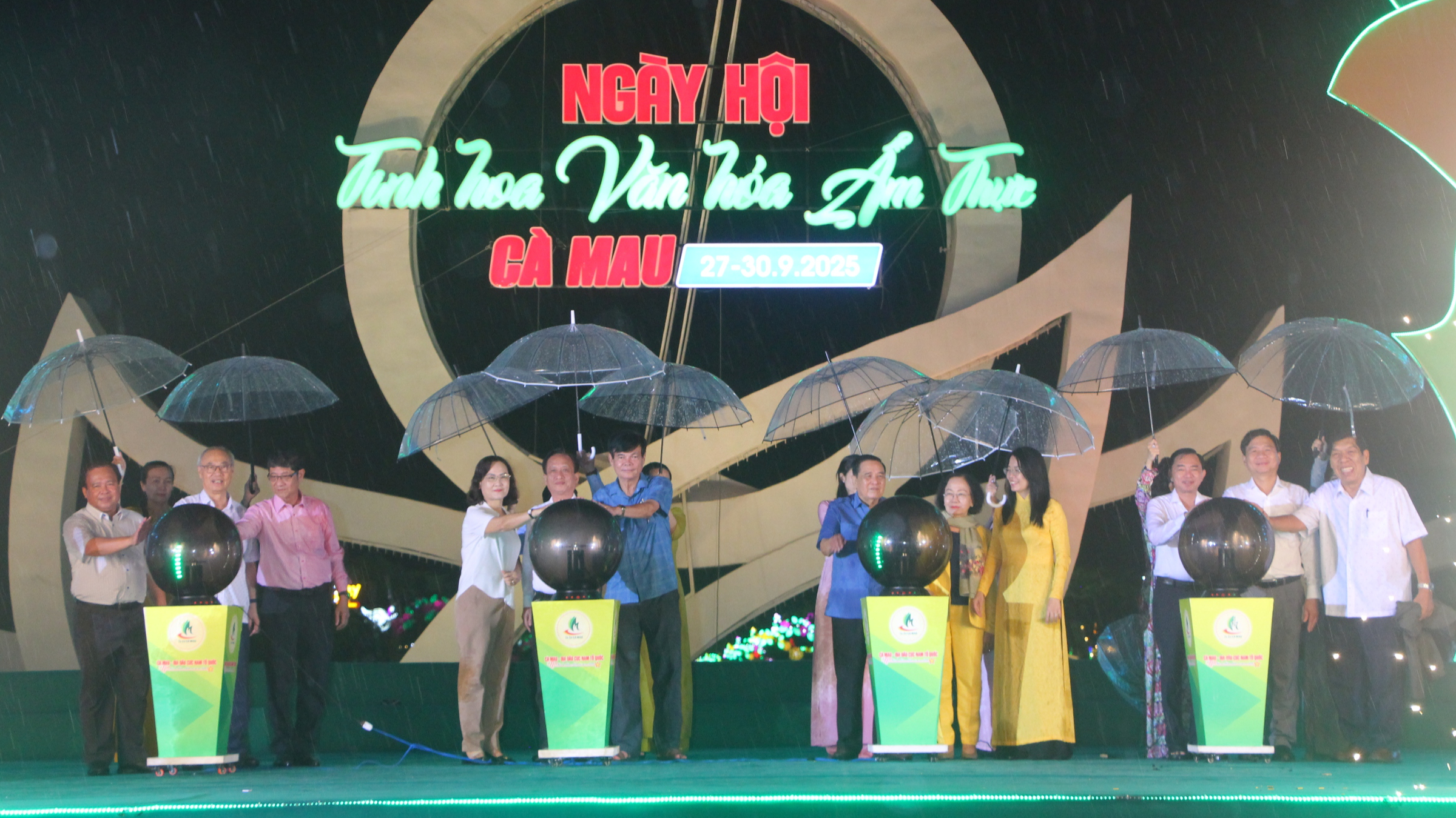 Khai mạc ngày hội "Tinh hoa Văn hóa ẩm thực Cà Mau"- Ảnh 1.