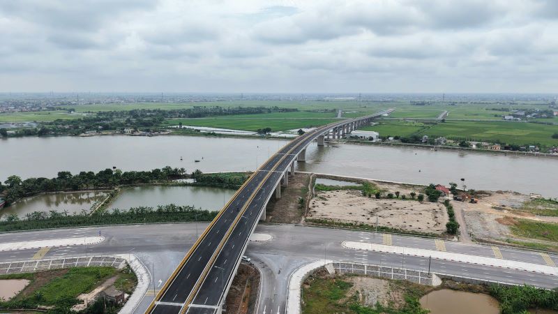 Ninh Bình: Tăng tốc triển khai các dự án xây dựng chào mừng Đại hội Đảng- Ảnh 2.
