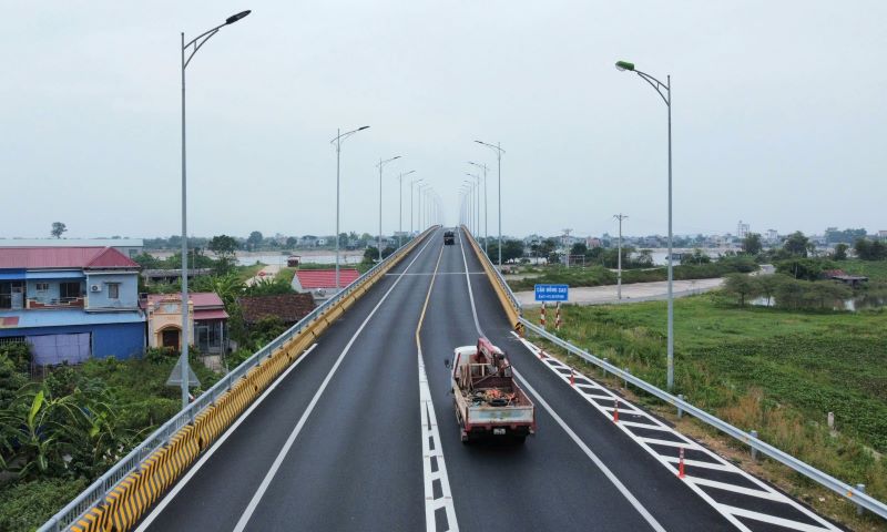 Ninh Bình: Tăng tốc triển khai các dự án xây dựng chào mừng Đại hội Đảng- Ảnh 1.