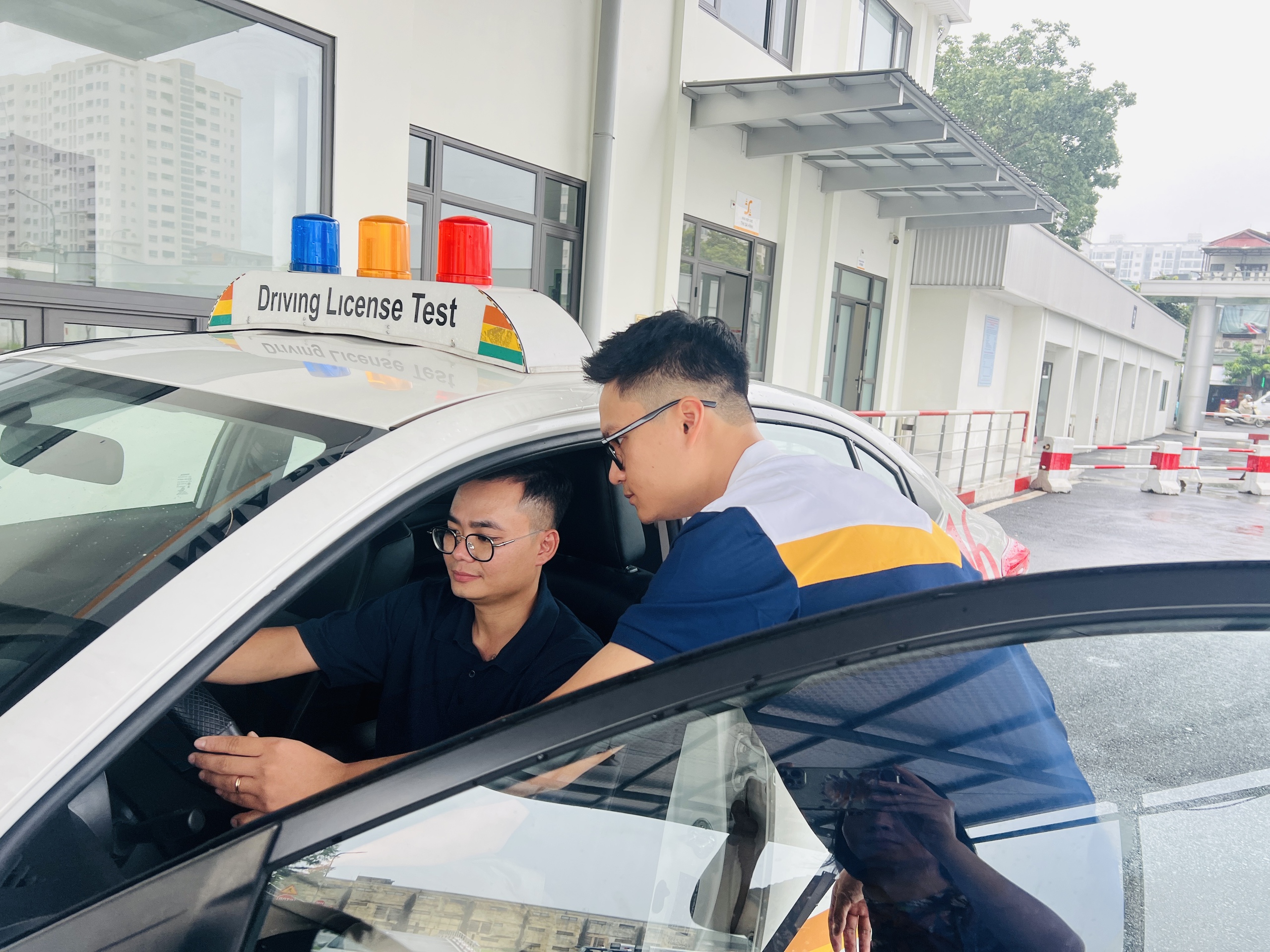 Thông tư 14/2025 siết chặt đào tạo lái xe: Tăng cường giám sát, nâng chất lượng đầu ra- Ảnh 2.