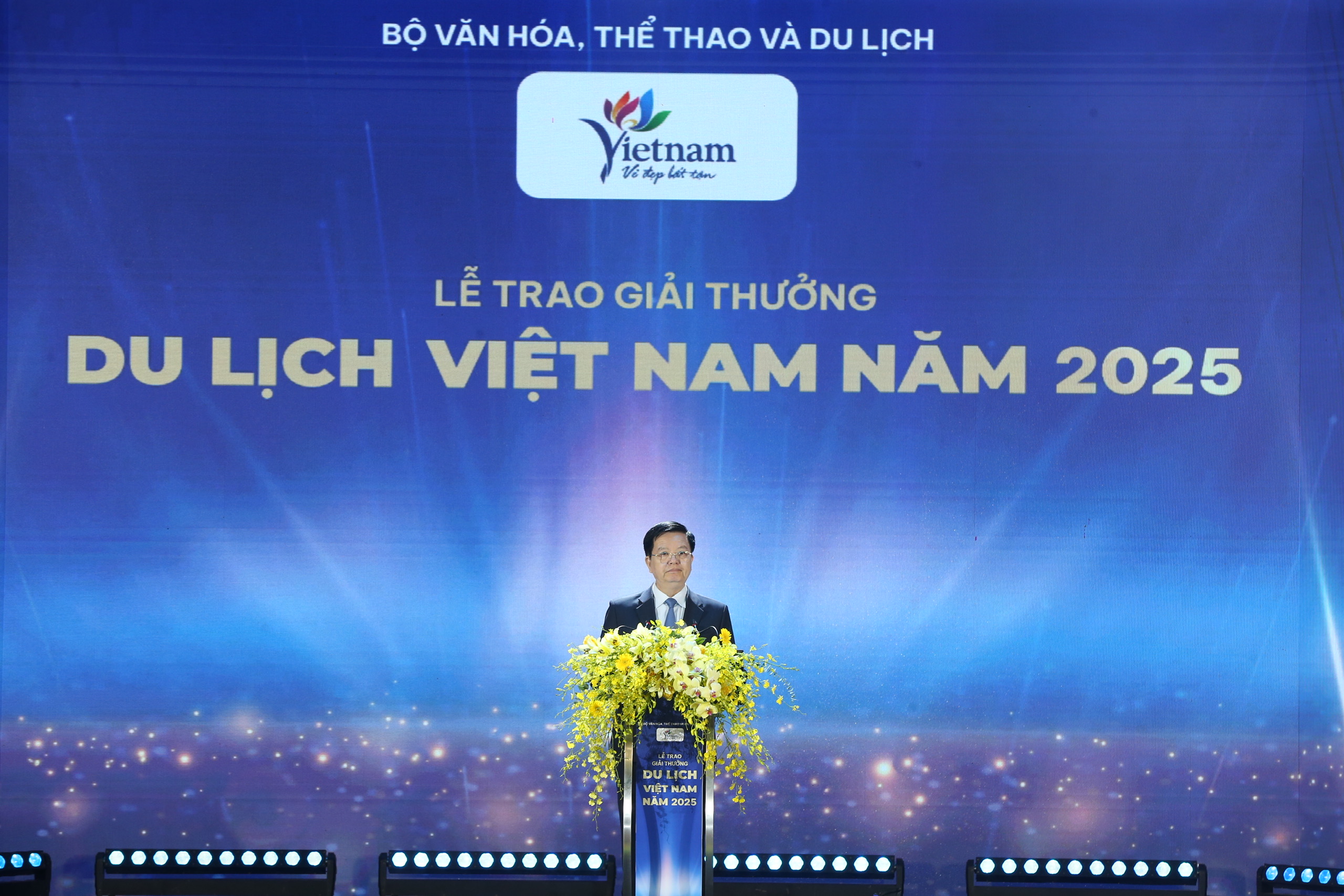 113 doanh nghiệp, đơn vị được vinh danh tại Lễ trao Giải thưởng Du lịch Việt Nam 2025- Ảnh 1.