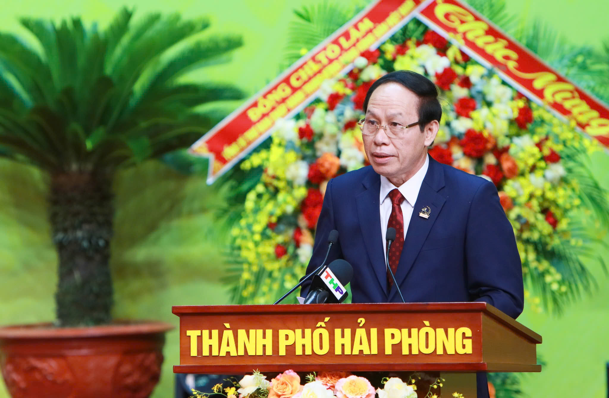 Thủ tướng: Hải Phòng cần đổi mới tư duy, nghĩ sâu làm lớn- Ảnh 2.