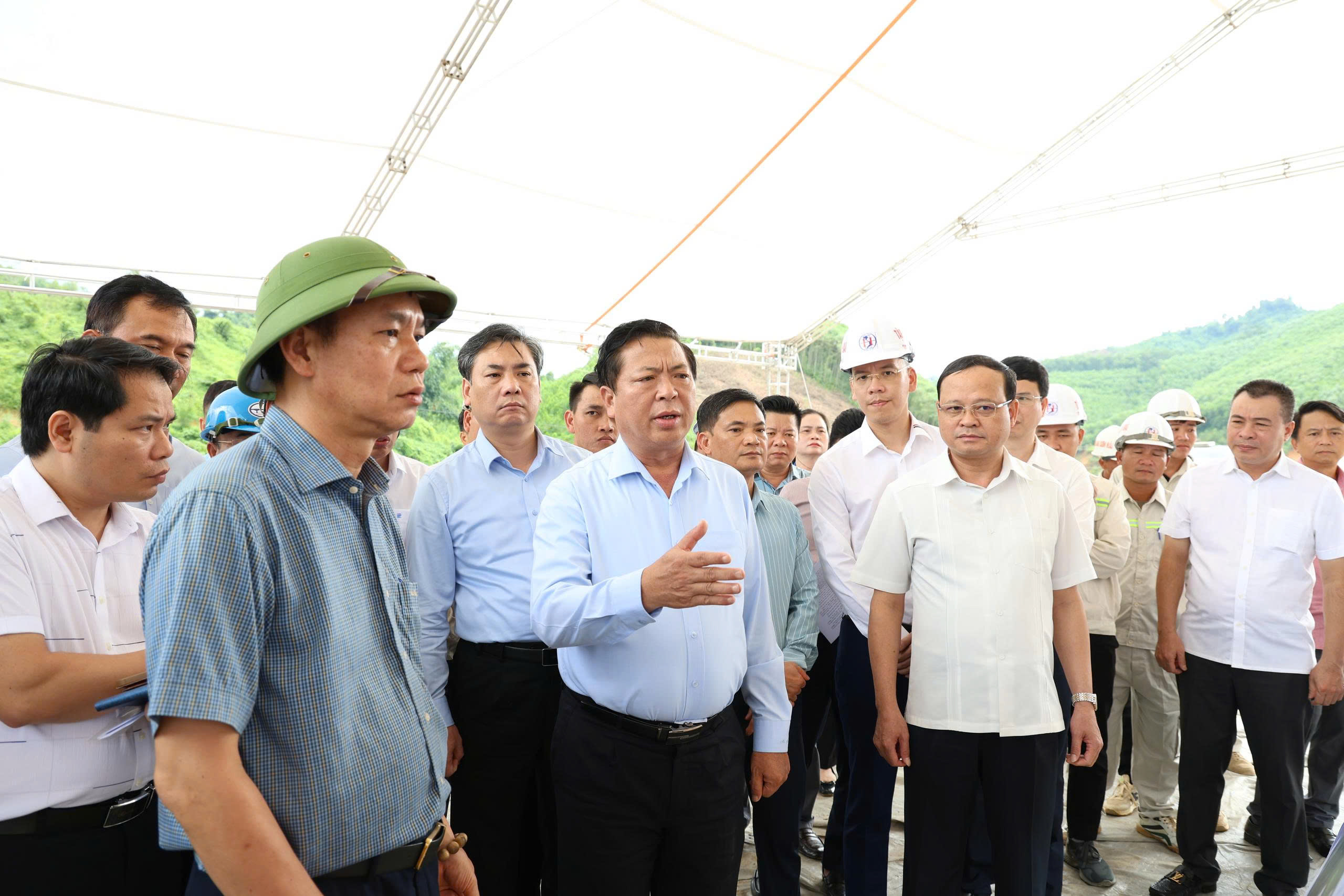 Bộ trưởng Trần Hồng Minh: Quyết tâm về đích đoạn Chợ Chu - Ngã ba Trung Sơn trước 31/12- Ảnh 1.