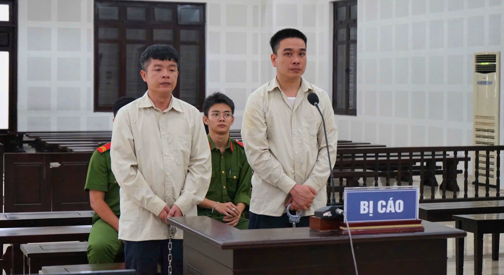 Bán đất bằng sổ đỏ giả, cò đất cùng đồng bọn lĩnh án tù- Ảnh 1.