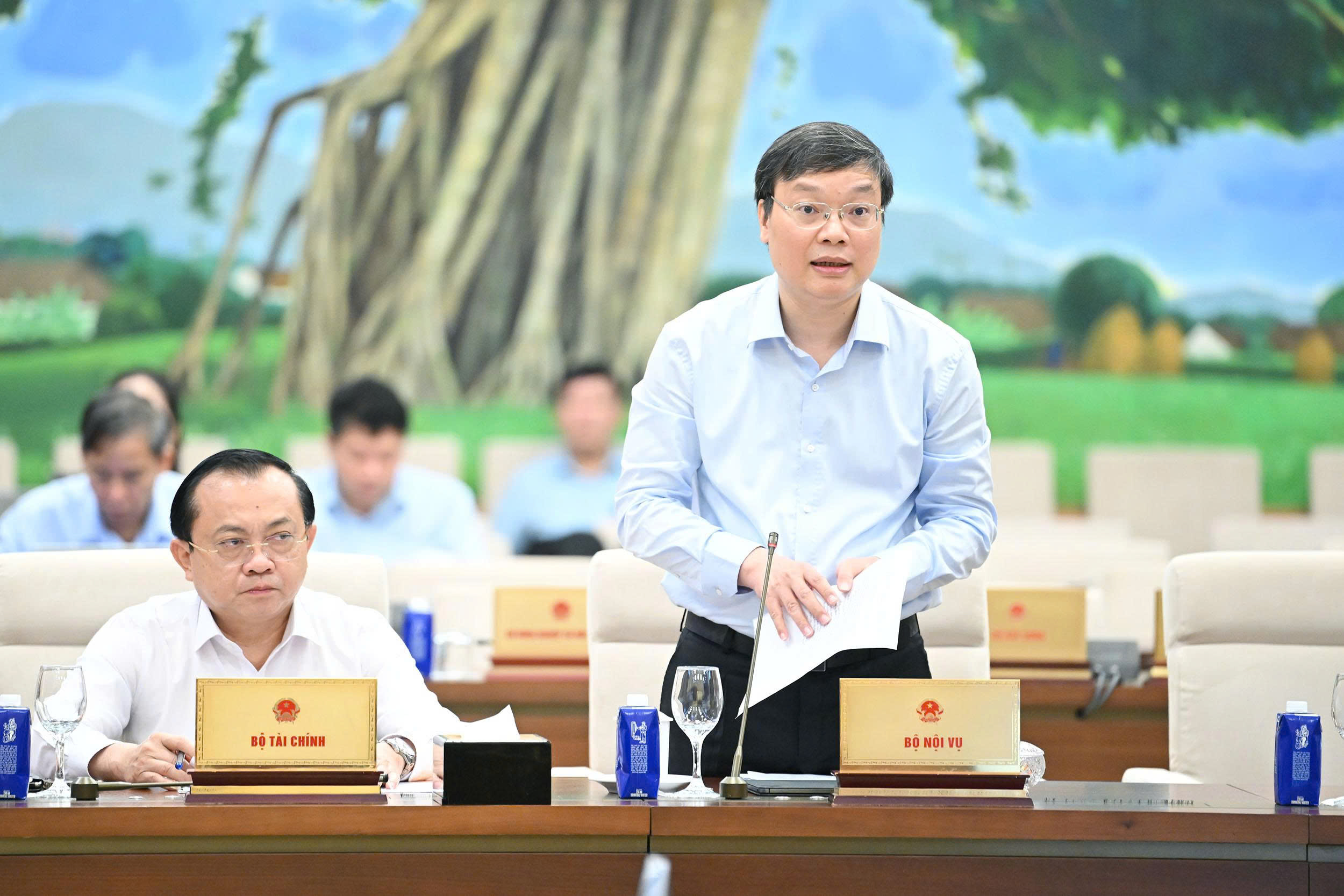 Cần cơ chế đánh giá viên chức, không thể tuyển vào là ở trong bộ máy suốt đời- Ảnh 1.