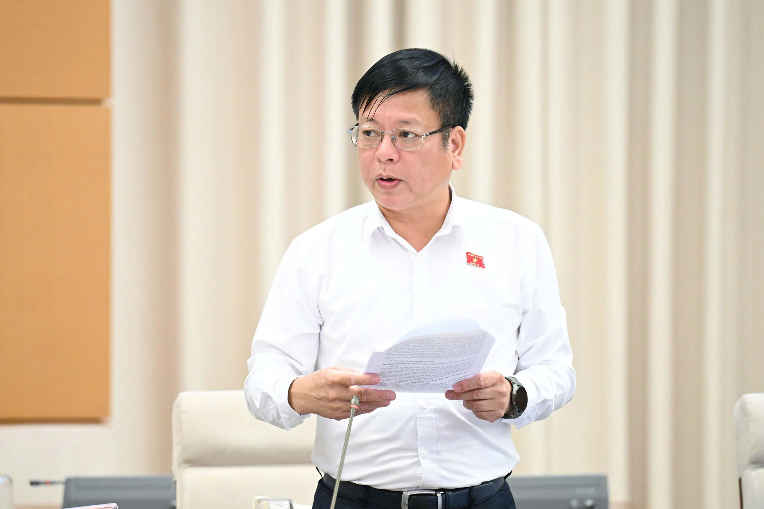 Cần cơ chế đánh giá viên chức, không thể tuyển vào là ở trong bộ máy suốt đời- Ảnh 2.