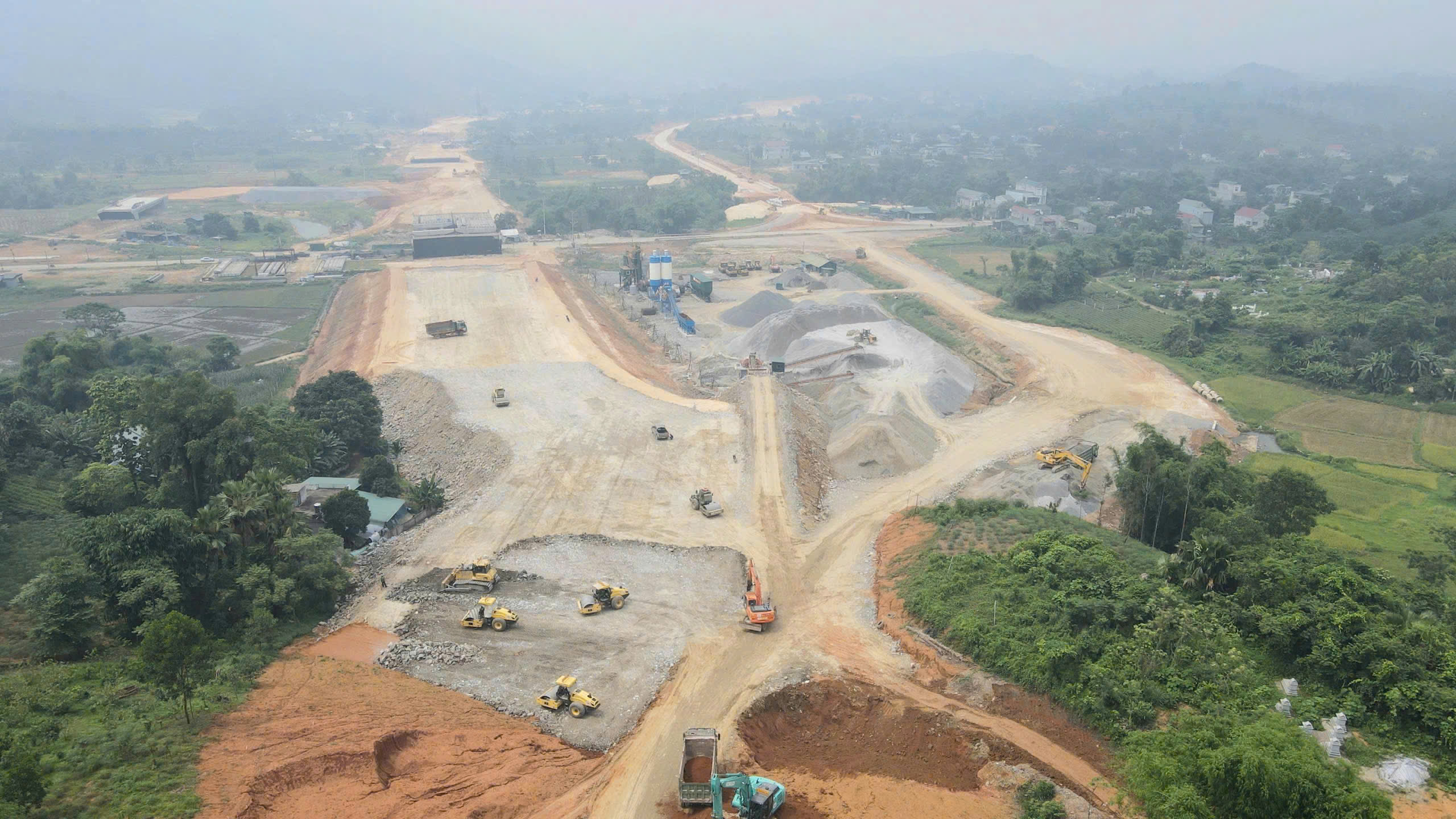 Tính đúng, tính đủ nhu cầu vốn đầu tư nâng cấp cao tốc Tuyên Quang - Hà Giang- Ảnh 1.