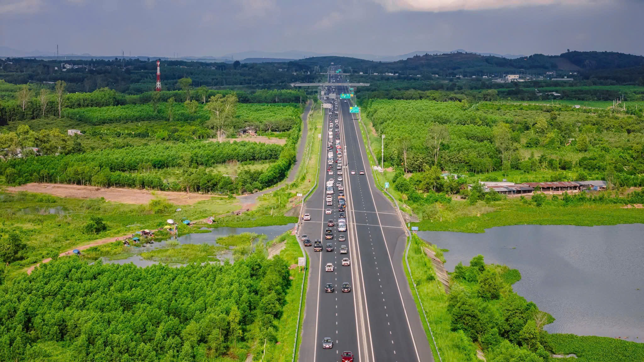 Đồng Nai: Sân bay Long Thành và hành lang sông là động lực tăng trưởng mới- Ảnh 10.