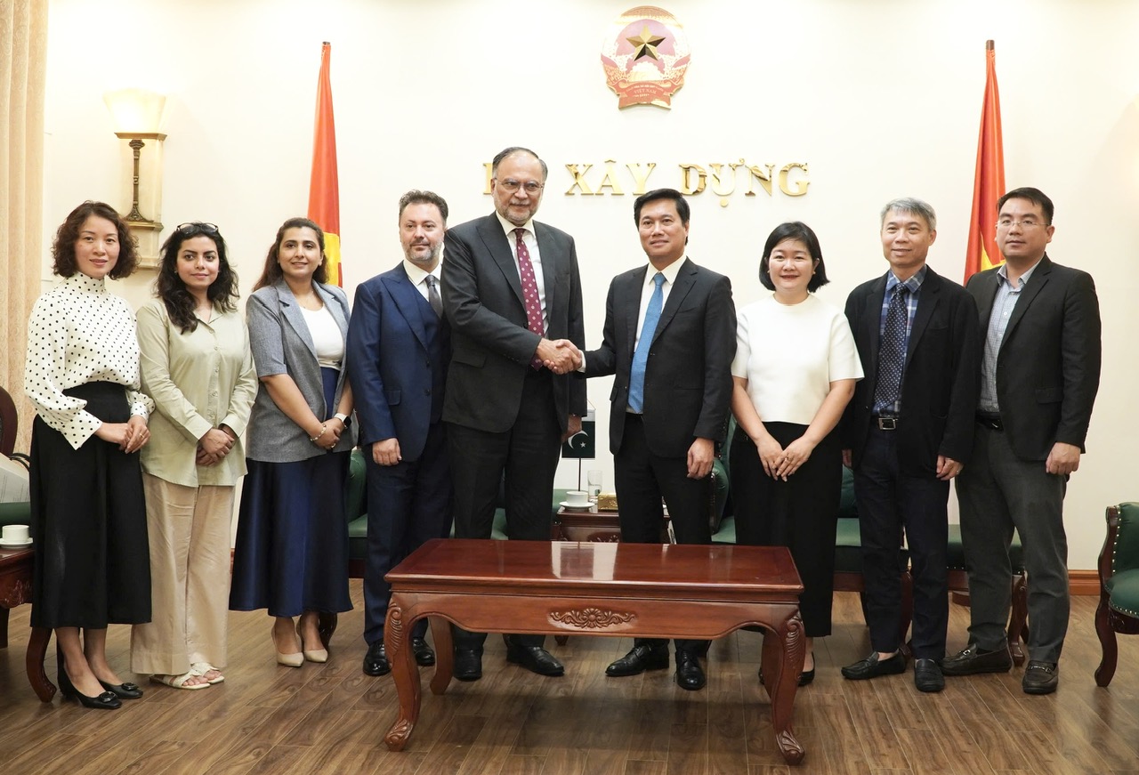 Việt Nam và Pakistan mở rộng hợp tác trong phát triển hạ tầng và nhà ở xã hội- Ảnh 2.