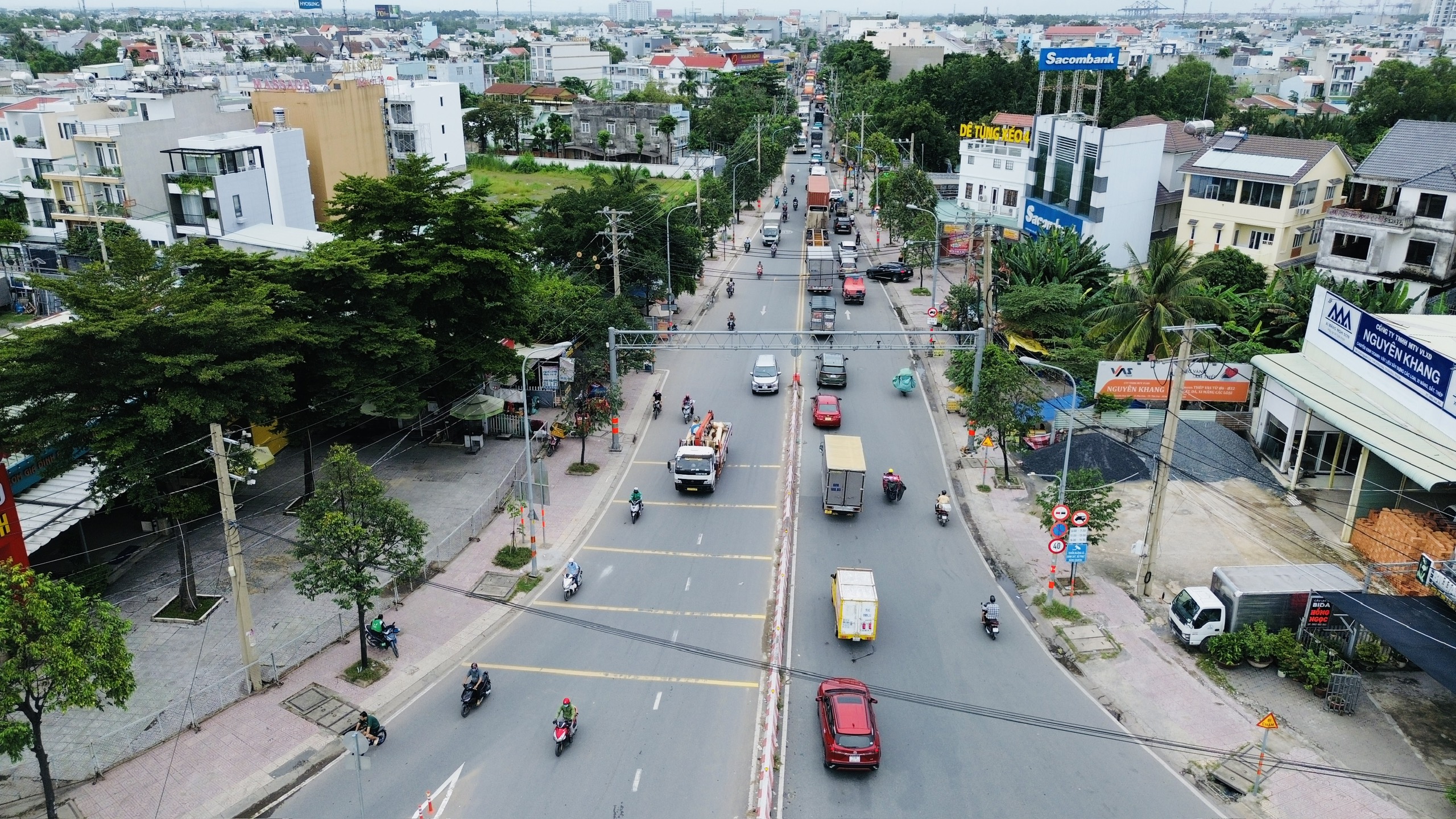 TP.HCM điều chỉnh dự án đường Nguyễn Duy Trinh, tăng vốn hơn 1.000 tỷ đồng- Ảnh 1.