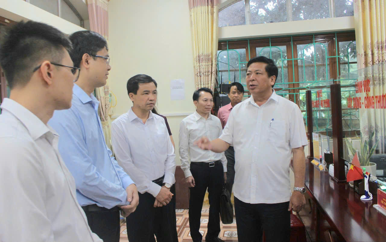 Bộ trưởng Trần Hồng Minh: Đột phá hạ tầng để Cao Bằng phát triển- Ảnh 1.