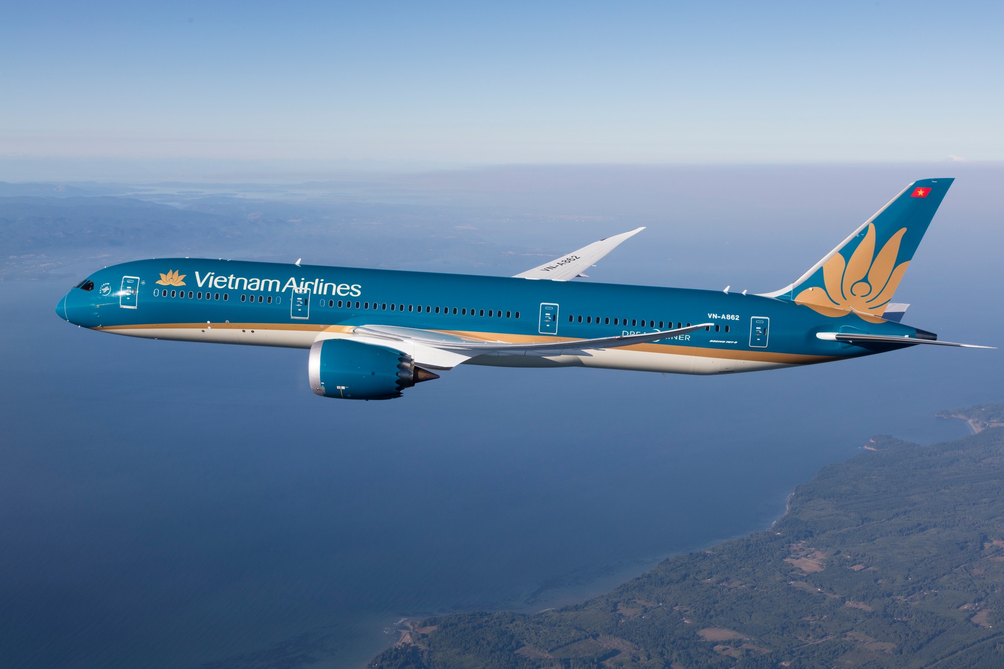 Vietnam Airlines Group mở bán hơn 3,5 triệu vé tết Nguyên đán- Ảnh 1. Vietnam Airlines Group mở bán hơn 3,5 triệu vé tết Nguyên đán- Ảnh 1.