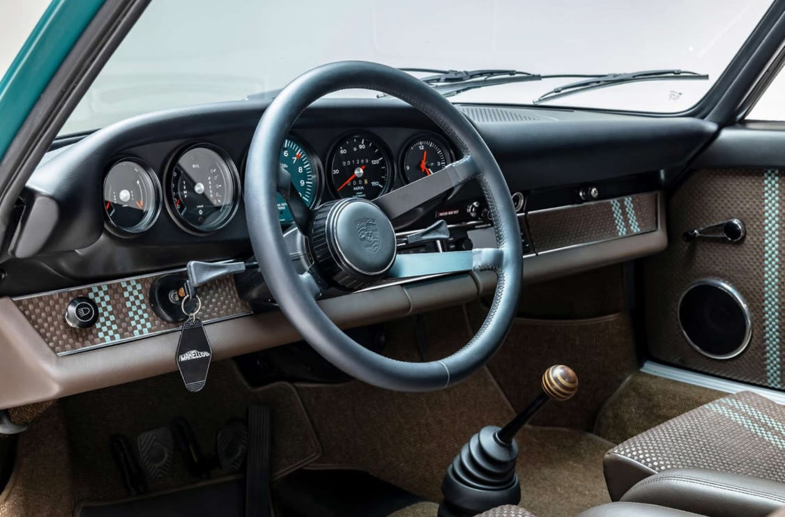 Xế cổ Porsche 911 được hồi sinh như xe mới- Ảnh 3.