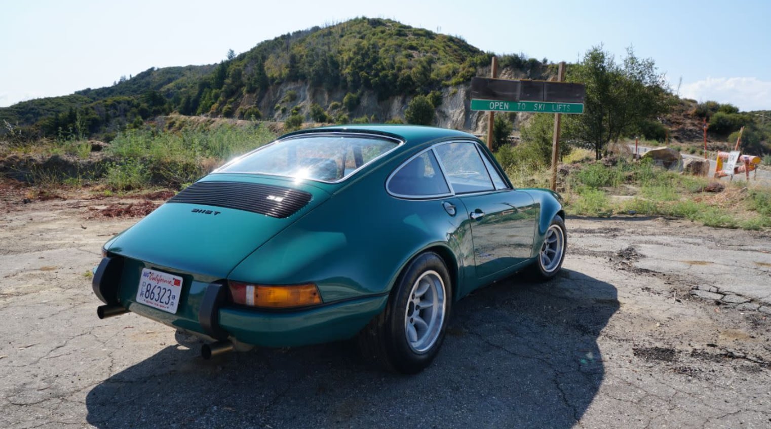 Xế cổ Porsche 911 được hồi sinh như xe mới- Ảnh 2.