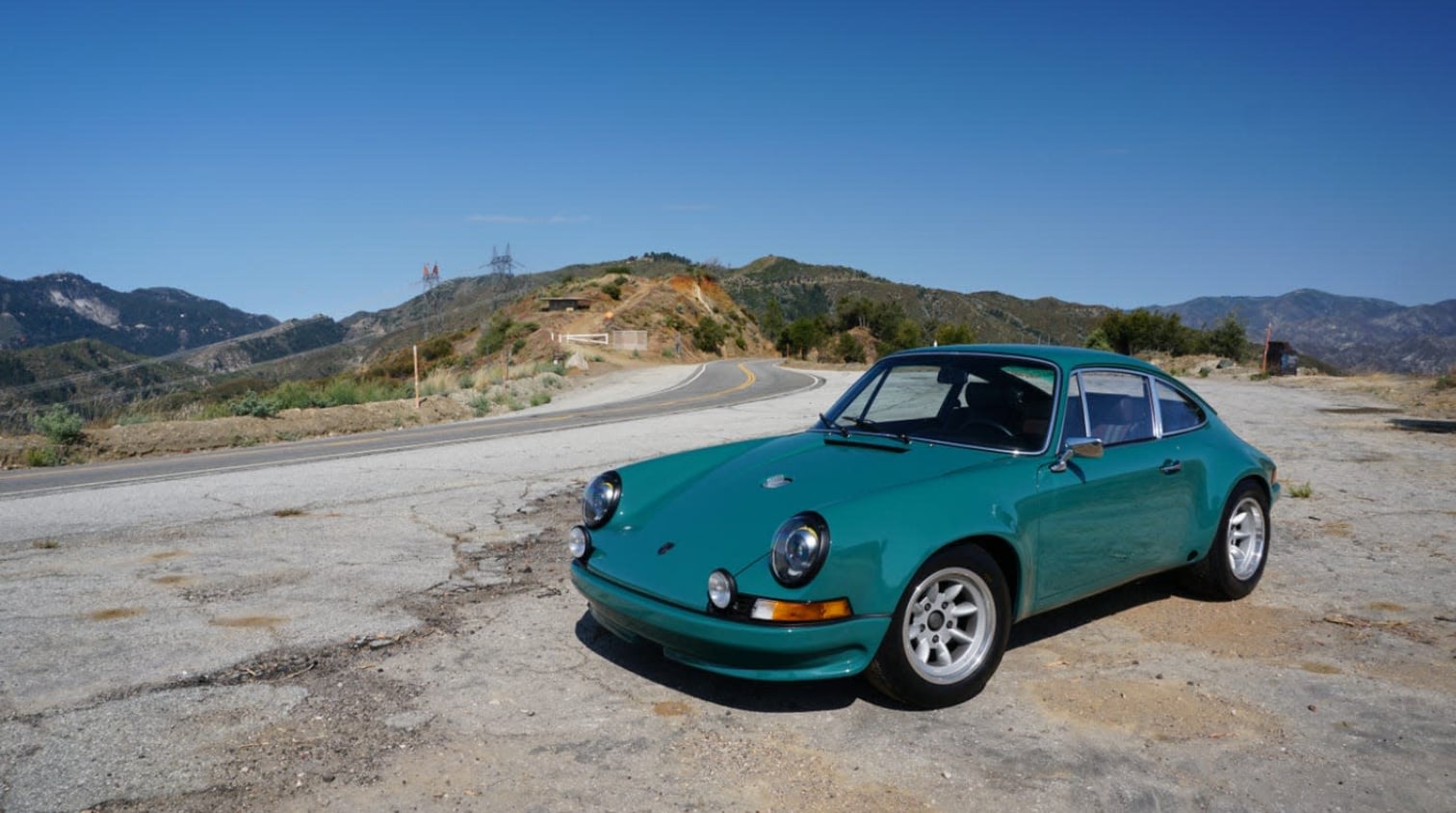 Xế cổ Porsche 911 được hồi sinh như xe mới- Ảnh 1.