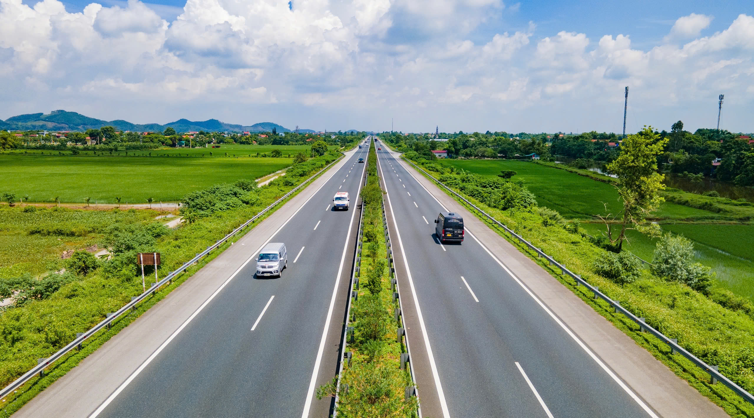 Đề xuất hoàn thành đầu tư mở rộng cao tốc Cầu Giẽ - Ninh Bình lên 6 làn xe trong năm 2027- Ảnh 1.
