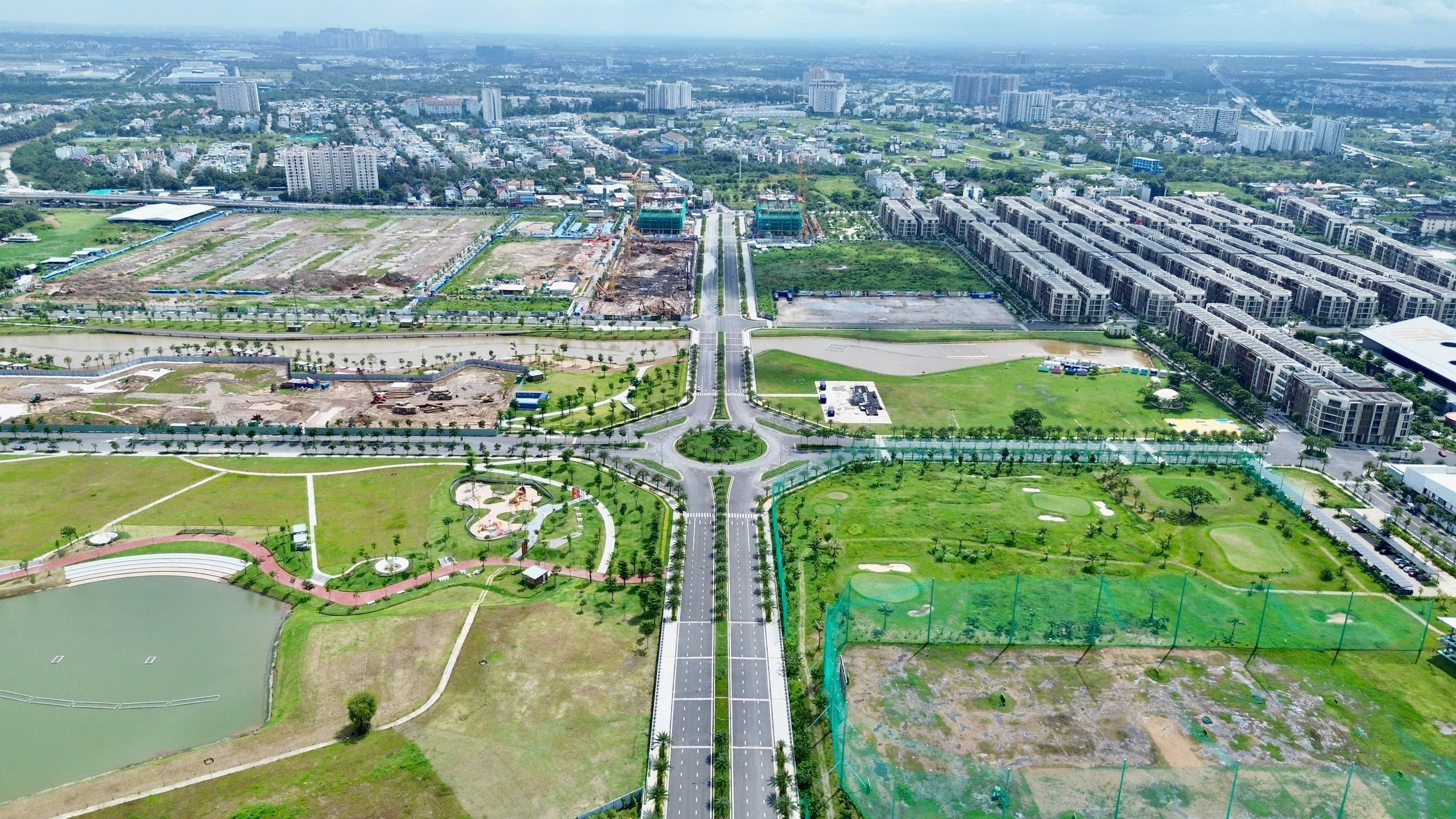 Đường Liên Phường khu đông TP.HCM thành hình, đô thị mới mọc lên dọc tuyến- Ảnh 7. Đường Liên Phường khu đông TP.HCM thành hình, đô thị mới mọc lên dọc tuyến- Ảnh 7.