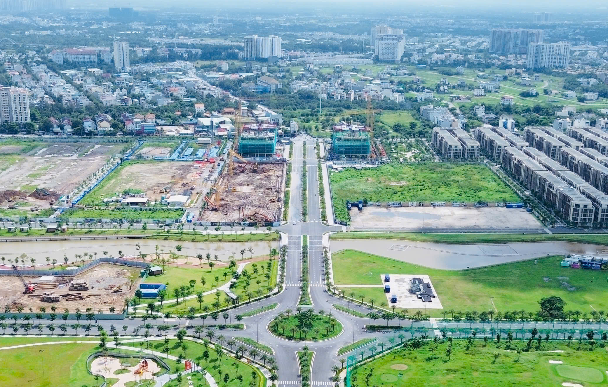 Đường Liên Phường khu đông TP.HCM thành hình, đô thị mới mọc lên dọc tuyến- Ảnh 9. Đường Liên Phường khu đông TP.HCM thành hình, đô thị mới mọc lên dọc tuyến- Ảnh 9.
