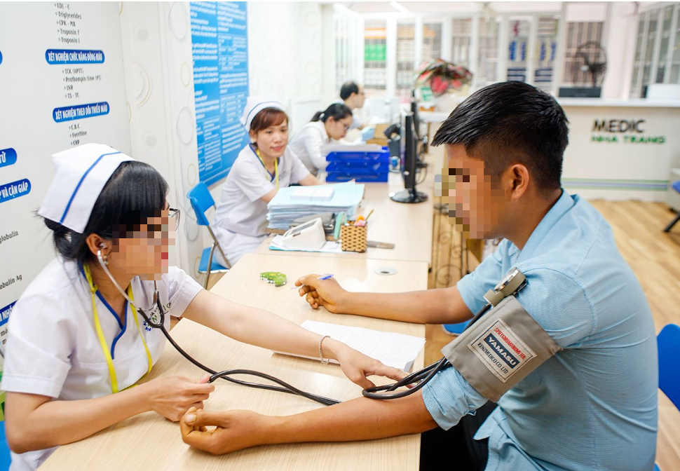 Siết trách nhiệm doanh nghiệp trong khám sức khỏe lái xe, ngăn tai nạn giao thông- Ảnh 2.