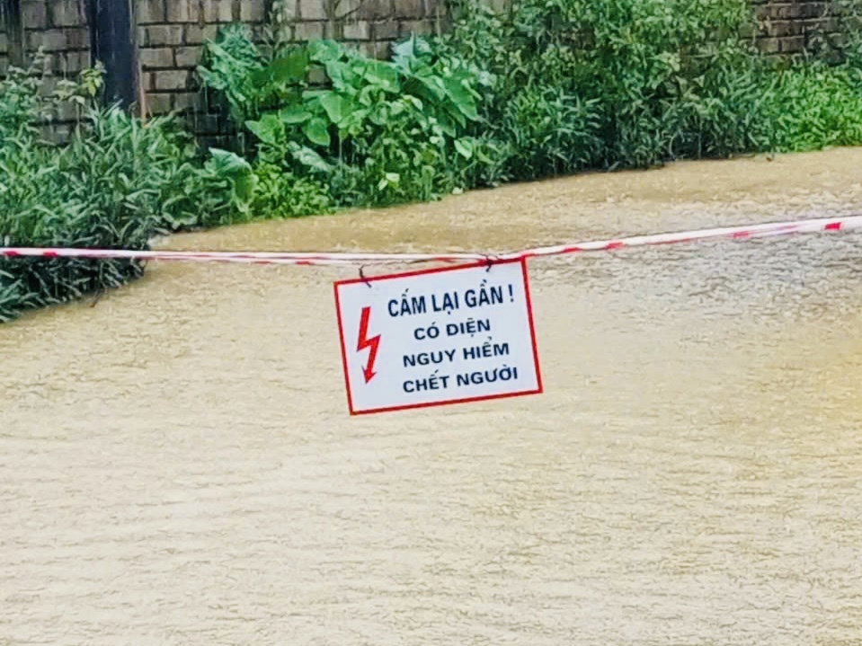 Các xã vùng ven Hà Nội căng mình ứng phó hậu quả mưa bão- Ảnh 3.