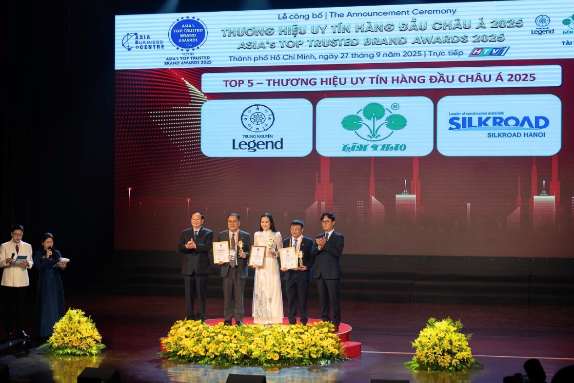 SILKROAD Hà Nội vinh dự lọt vào Top 5 “Thương hiệu uy tín hàng đầu châu Á 2025”- Ảnh 2.