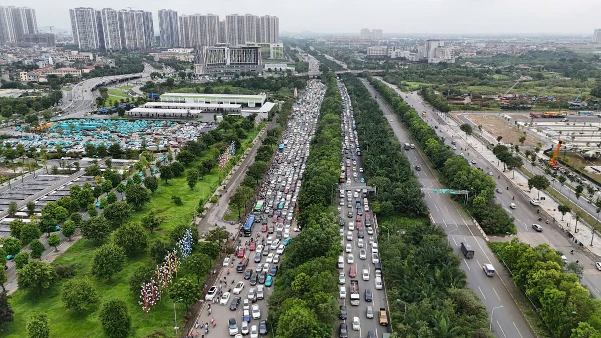 Hà Nội: Đề xuất phân làn, phân luồng đại lộ Thăng Long và đường Võ Nguyên Giáp- Ảnh 1. Hà Nội: Đề xuất phân làn, phân luồng đại lộ Thăng Long và đường Võ Nguyên Giáp- Ảnh 1.