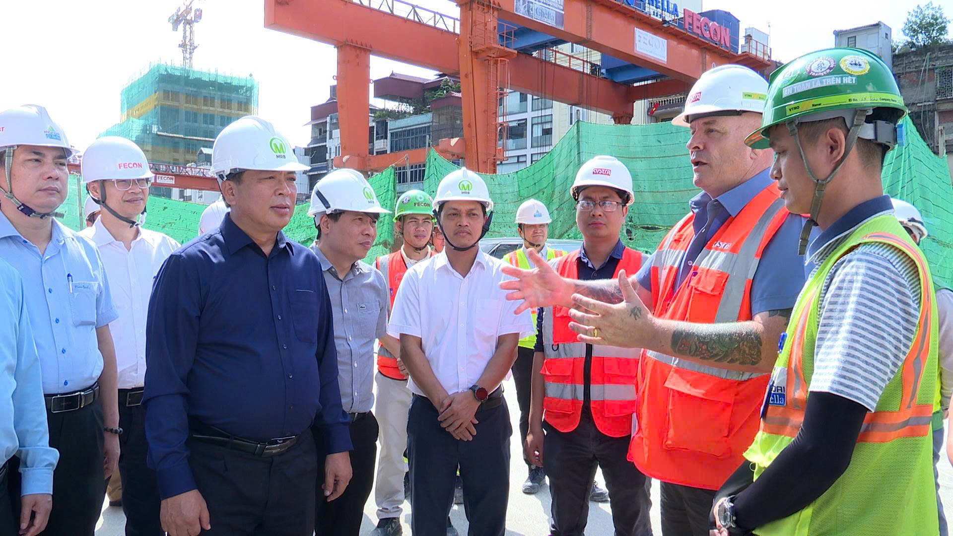 Bộ trưởng Trần Hồng Minh yêu cầu tăng tốc thi công tuyến ngầm metro Nhổn - ga Hà Nội- Ảnh 1. Bộ trưởng Trần Hồng Minh yêu cầu tăng tốc thi công tuyến ngầm metro Nhổn - ga Hà Nội- Ảnh 1.