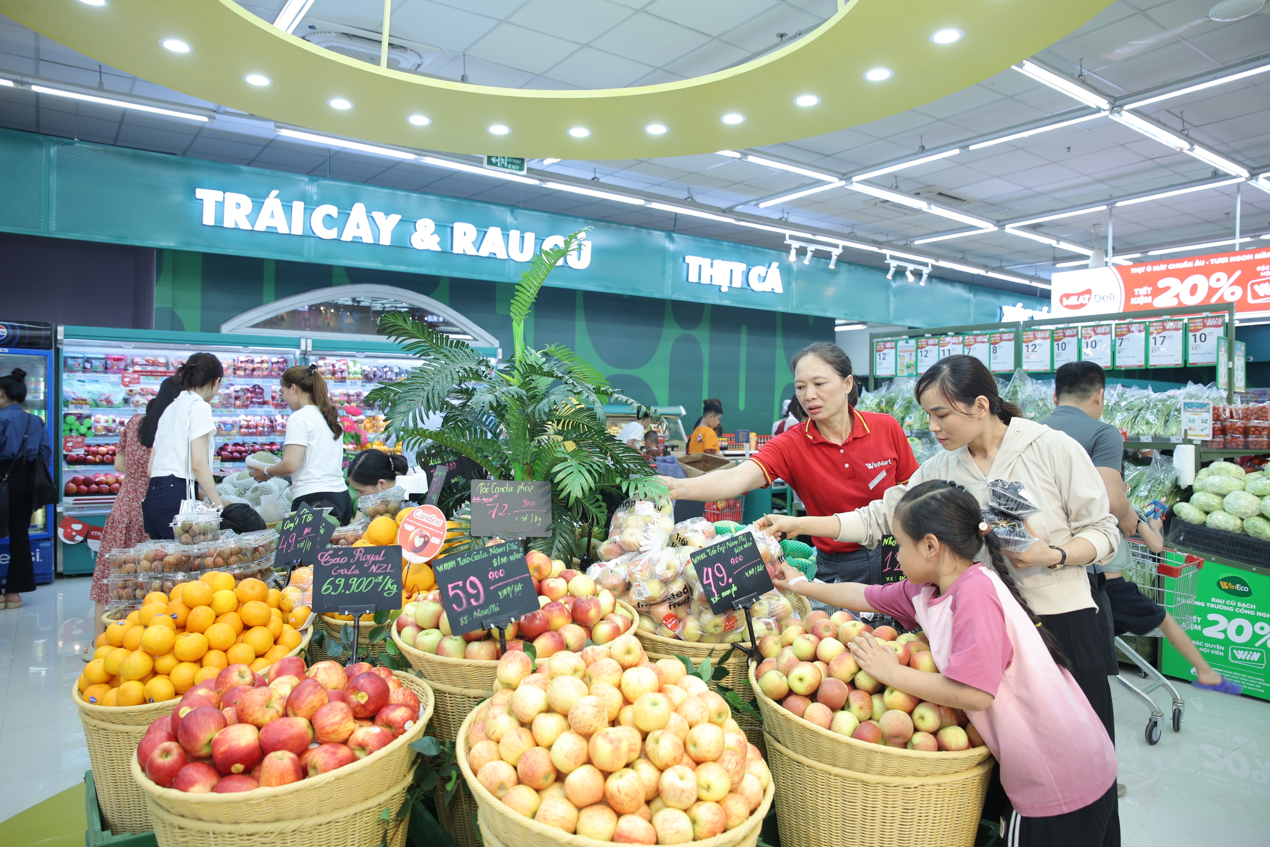 Bán lẻ hiện đại góp phần thu hẹp khoảng cách tiêu dùng giữa thành thị và nông thôn- Ảnh 1. Bán lẻ hiện đại góp phần thu hẹp khoảng cách tiêu dùng giữa thành thị và nông thôn- Ảnh 1.