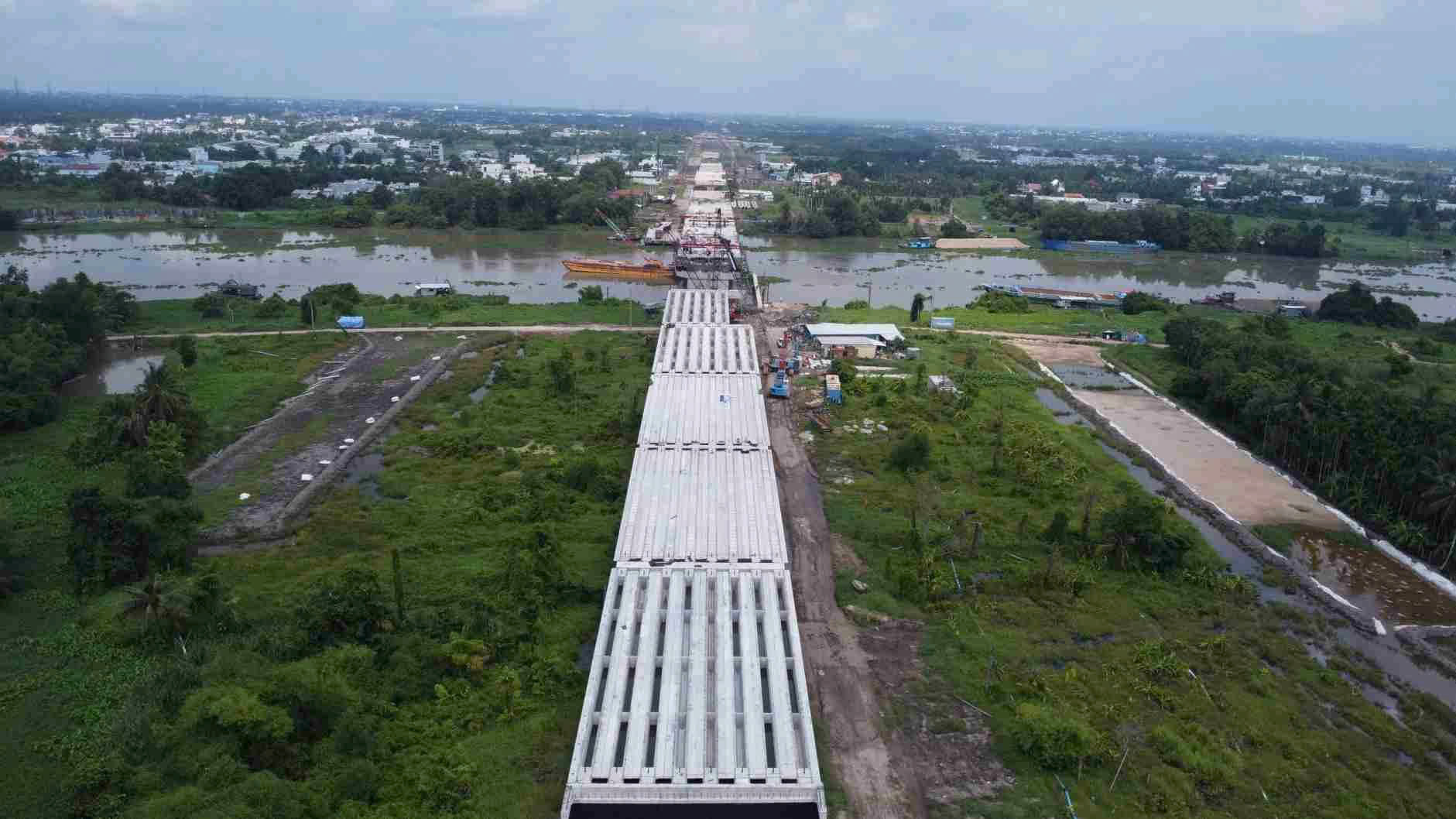 Dự án Vành đai 3 TP.HCM: Đẩy nhanh tiến độ, gỡ vướng mắc mặt bằng và vật liệu- Ảnh 1. Dự án Vành đai 3 TP.HCM: Đẩy nhanh tiến độ, gỡ vướng mắc mặt bằng và vật liệu- Ảnh 1.