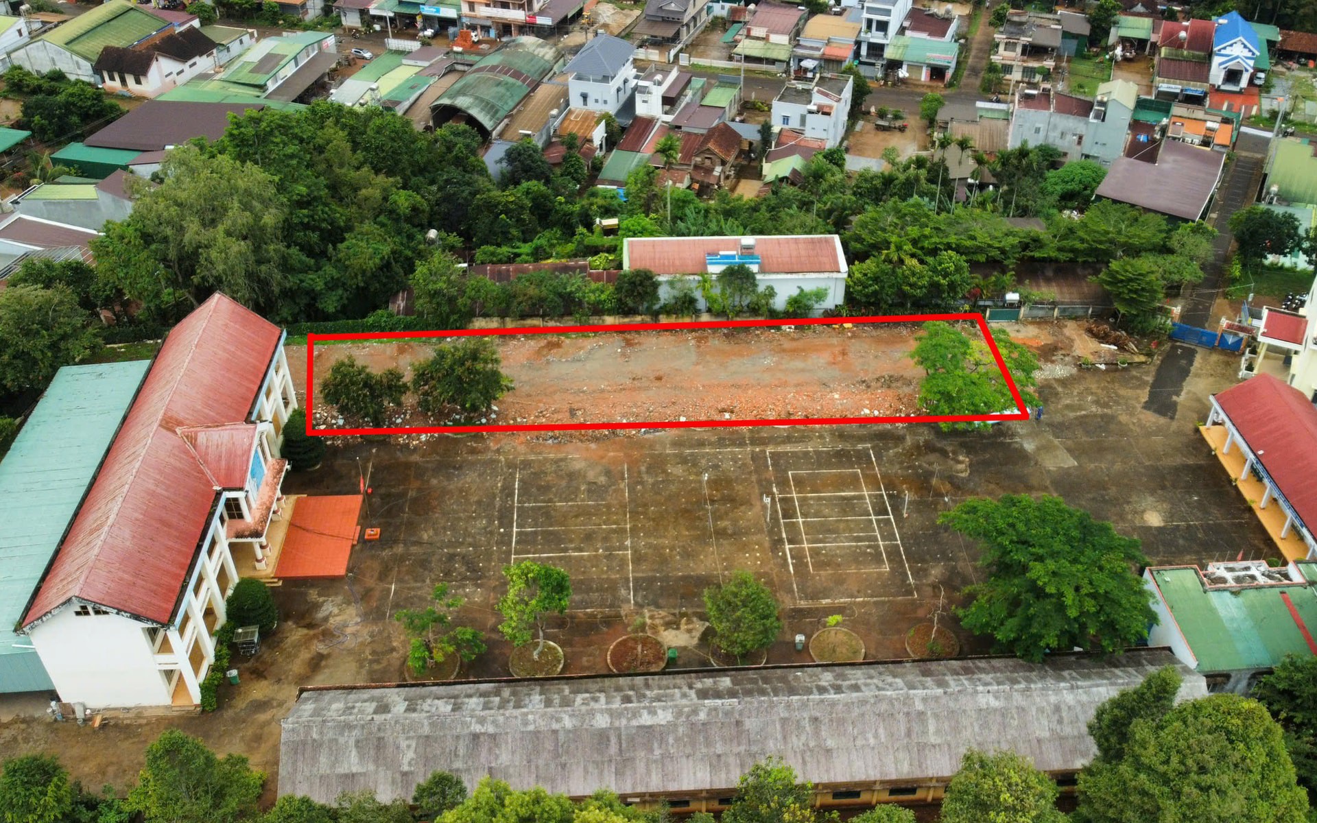 Lâm Đồng: Kiểm tra thông tin doanh nghiệp tháo dỡ phòng học trước khi trúng thầu