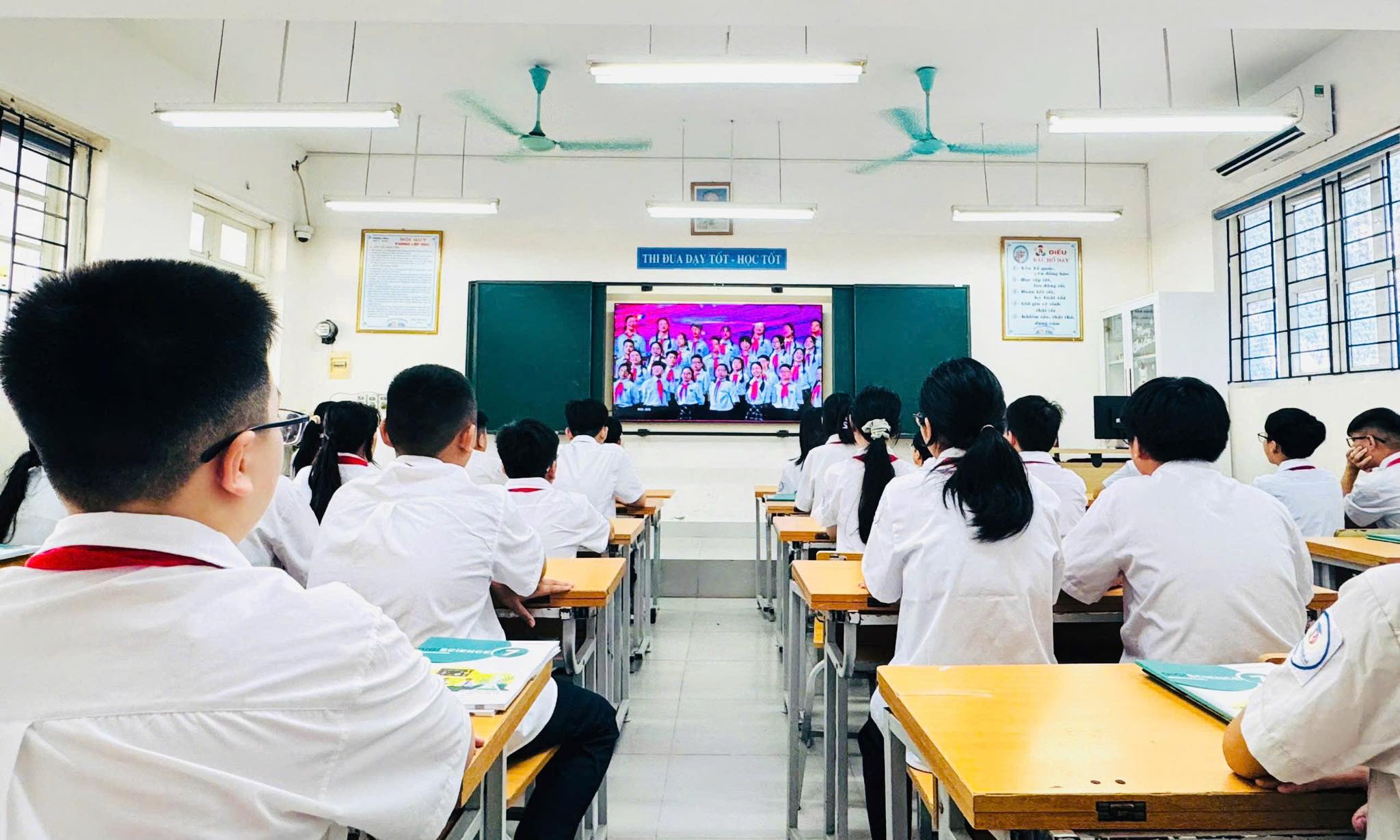 Kỷ niệm 80 năm truyền thống ngành Giáo dục và khai giảng năm học 2025–2026- Ảnh 33. Kỷ niệm 80 năm truyền thống ngành Giáo dục và khai giảng năm học 2025–2026- Ảnh 33.